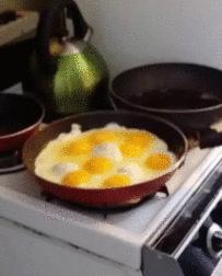 媳妇把酒瓶子放下，别玩了