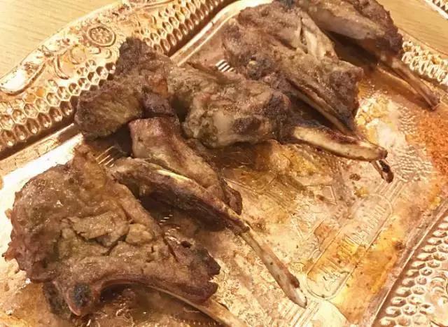 这是一条凶残的推送！8家“食肉兽”必吃的店！一口入魂···