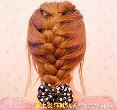 简单的韩式盘发中长发,一款韩式随意盘发编发教程