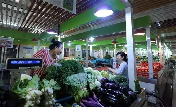 石家庄市区内最大的菜市场,石家庄网红菜市场