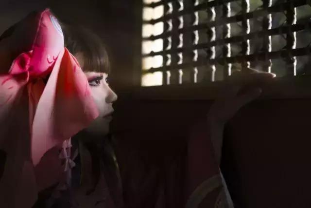 阴阳师神乐皮肤绯月蝶影,阴阳师神乐和银魂神乐