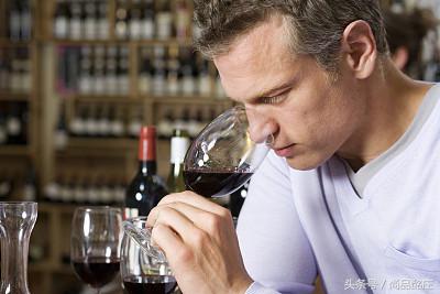 如何判断自酿葡萄酒是否变质,自己酿的葡萄酒浑浊怎么澄清