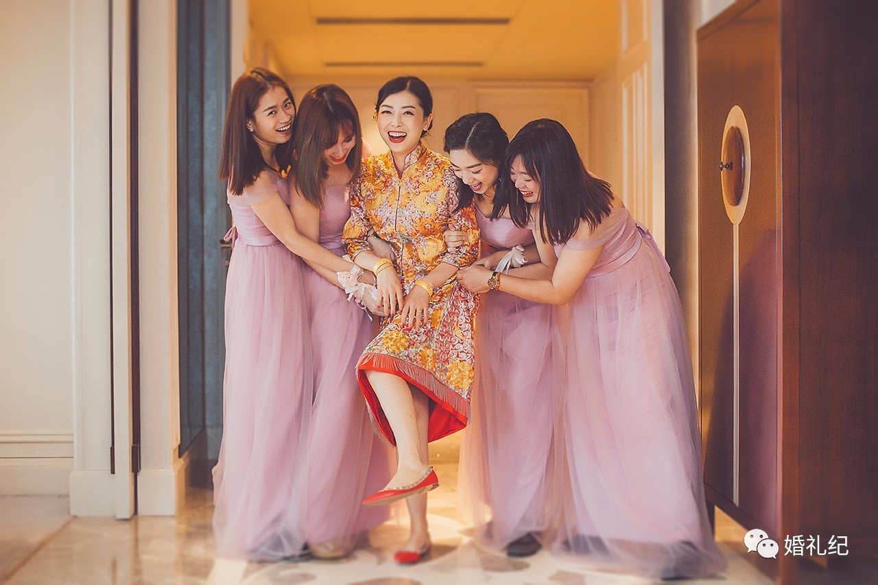 婚鞋买了可以再买一双吗,婚鞋买成粉色可以么