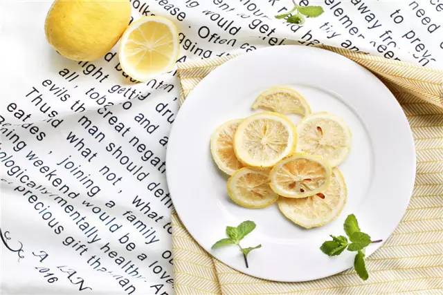 学会正确的喝水方法可以变美,喝水也可以变美吗