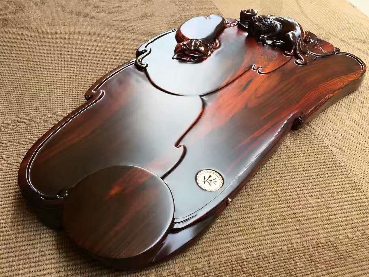 茶吸天地之灵气取日月之精华,根雕茶盘