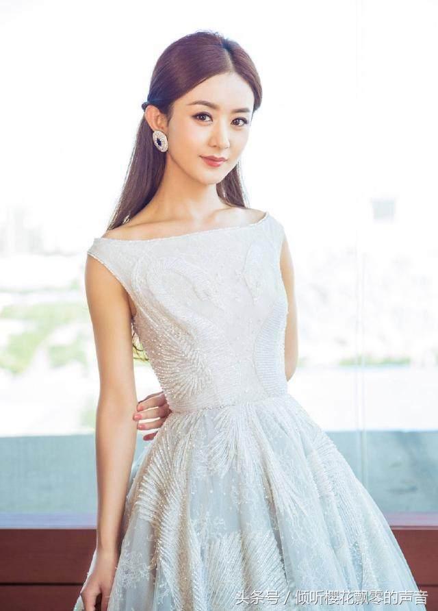 纯洁高贵的白玫瑰,纯洁而又高贵的白玫瑰