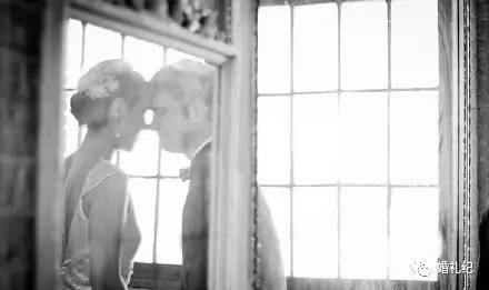 10种必拍婚纱照风格,摄影师亲手教新人摆婚纱照造型