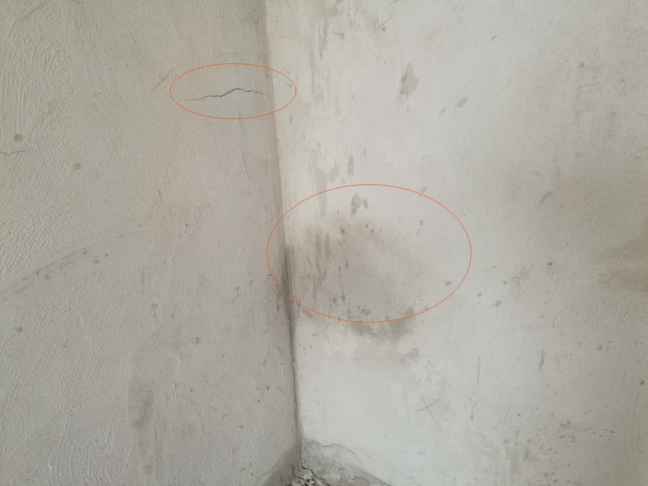 墙体发霉漏水起皮怎么办,墙体发霉返潮的原因