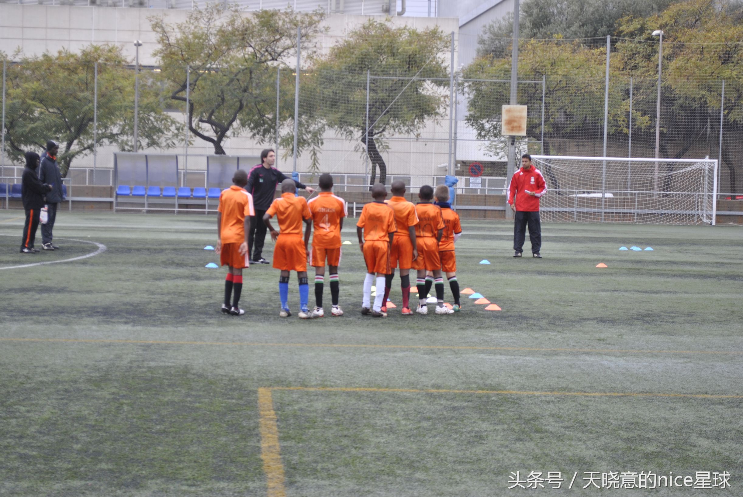 巴塞罗那旅游攻略两日游多少钱,巴塞罗那一日游必去景点