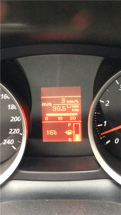 鏆撮洦琚煄韬奖瑙嗛,鏆撮洦琚煄杞﹁締琛屼汉瑙嗛