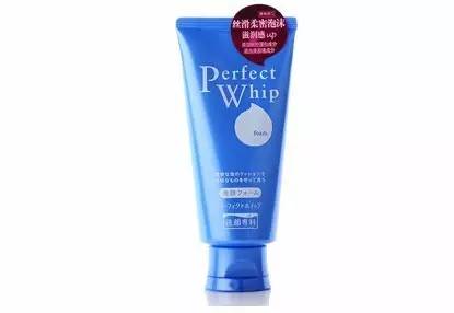 夏天出油严重需要经常洗脸吗,夏天洗脸脸越洗越油