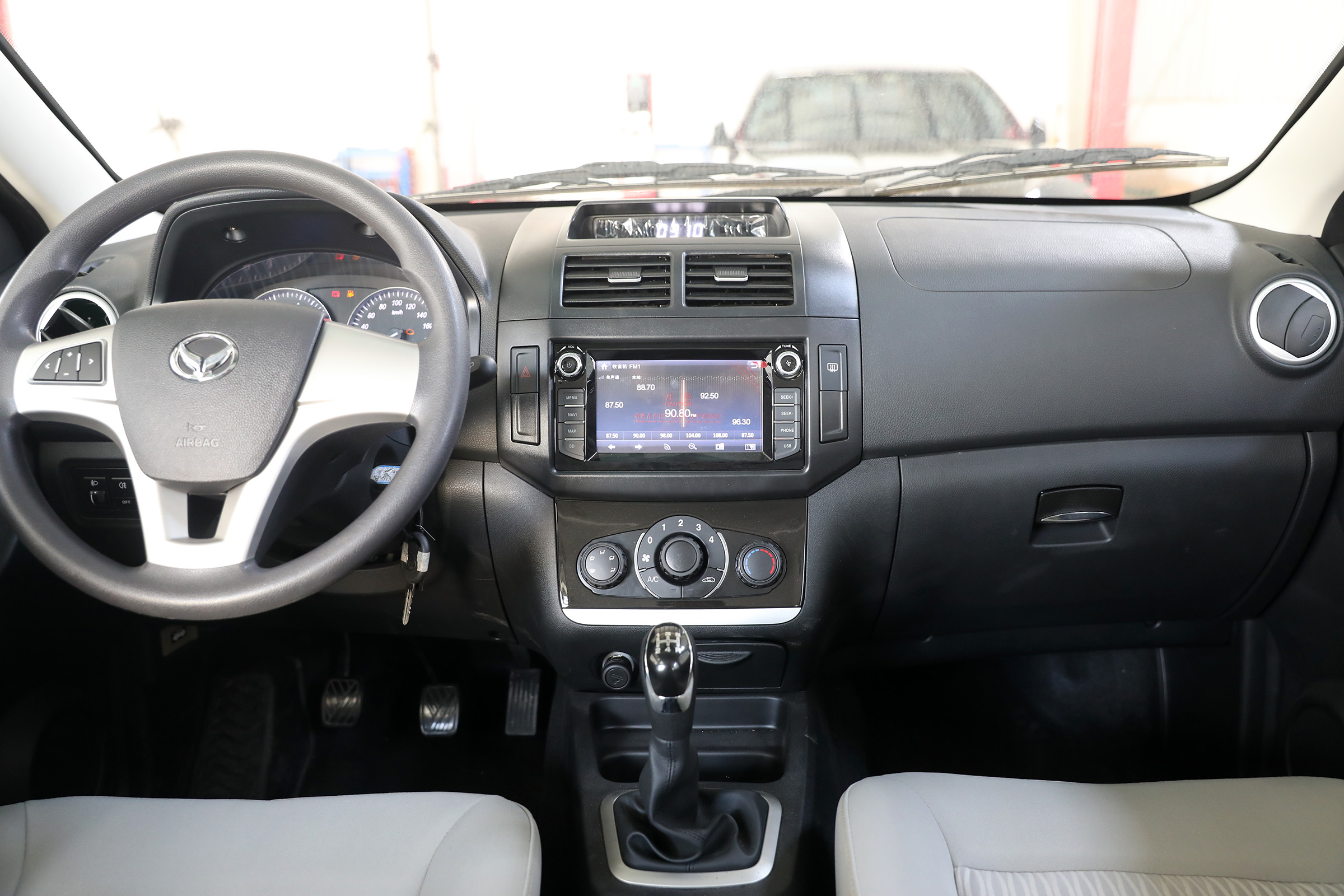 北汽幻速H2高配怎么样,北汽幻速h2最顶配才是自动挡吗