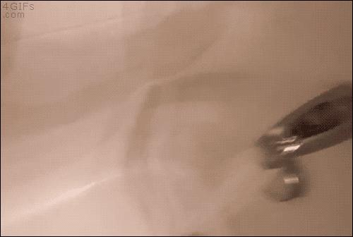 3月16日动图推荐，足球运动员的职业习惯