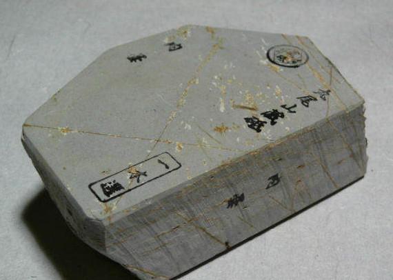 日本武士刀的蛤刃如何研磨,日本刀匠古法锻造武士刀过程