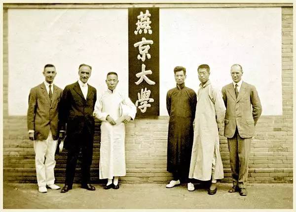 这应该是民国时期最精彩的英文毕业演讲，没有之一（附双语稿）