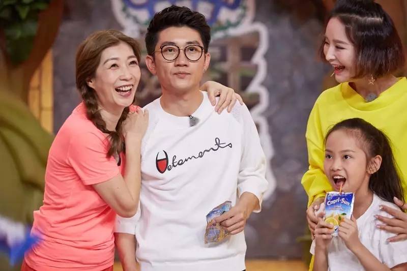 疯狂的麦咭夏天黄嘉千,疯狂的麦咭第四季黄嘉千