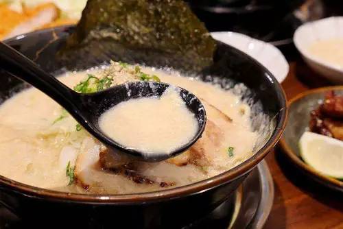 日本拉面该用什么拉面,日本拉面的汤为什么这么鲜