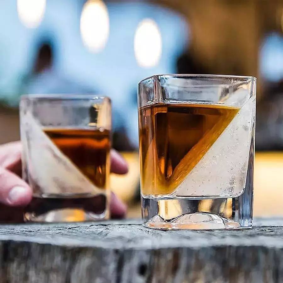 避开高温的偷袭，开启移动的冰凉夏日，这些消暑的小物件爆款开刷！