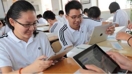 「节目互动」中学要求学生开学自备iPad：出于教学需要！