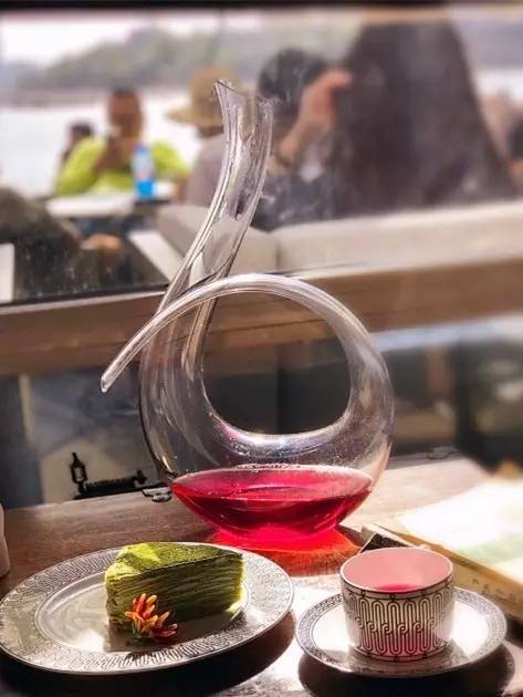 吃！吃！吃！吃！吃！快上车！