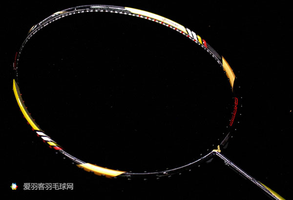 有什么比较好的羽毛球拍推荐,羽毛球一般都带什么备用拍