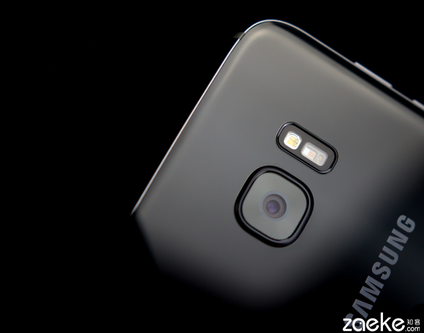 三星s7edge曜岩黑还是星钻黑好看,三星s7edge银色实拍图