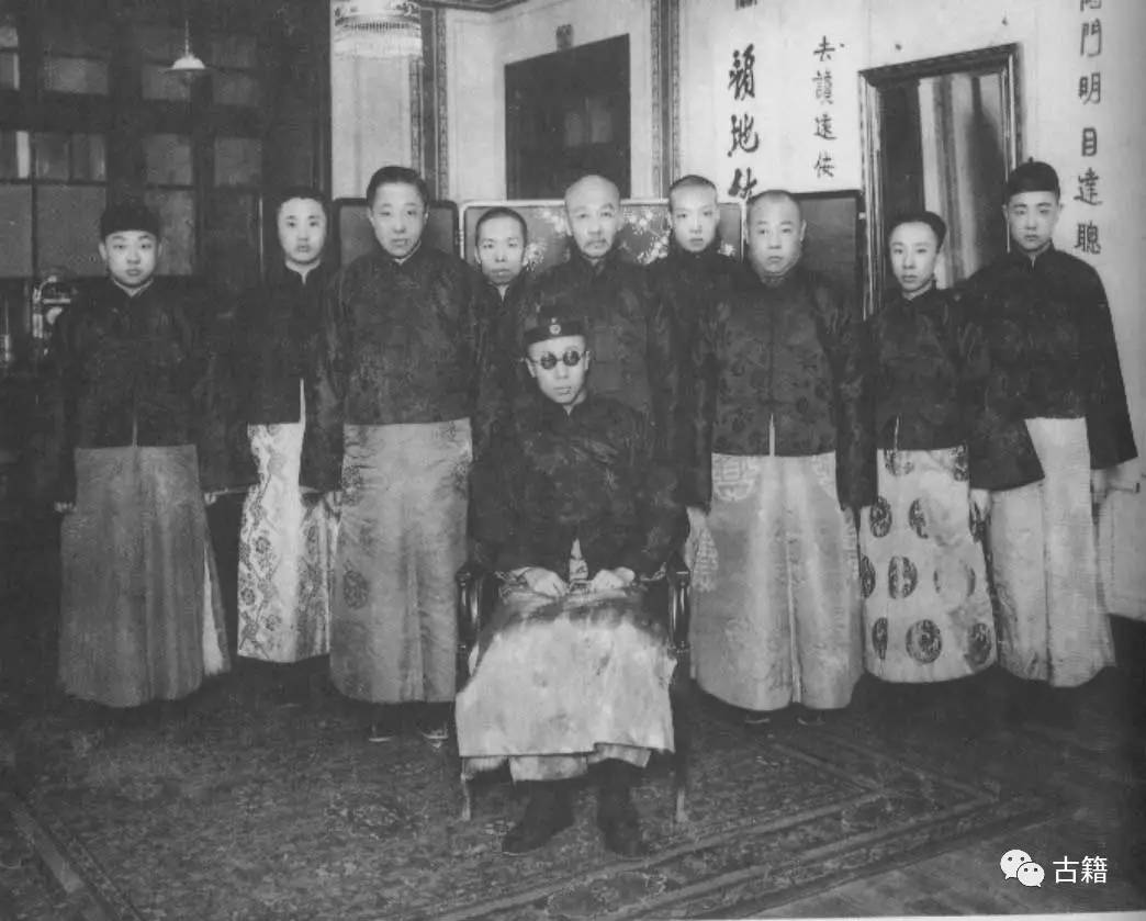 溥仪带走的国宝下落,爱新觉罗溥仪把文物上交