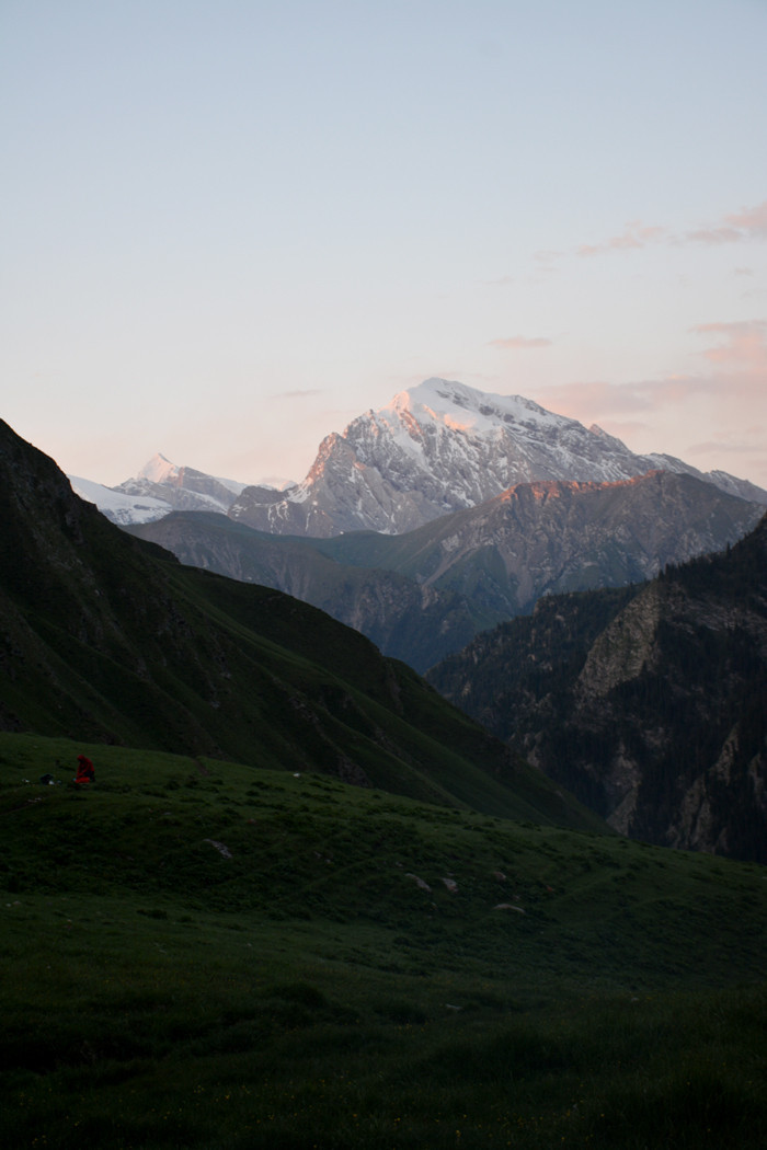行者无疆-6月乌孙，漂洋过海为圣湖，翻山越岭因初心