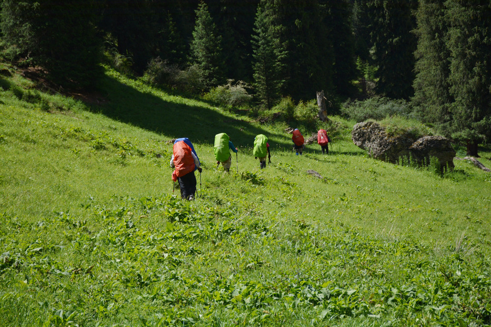 行者无疆-6月乌孙，漂洋过海为圣湖，翻山越岭因初心