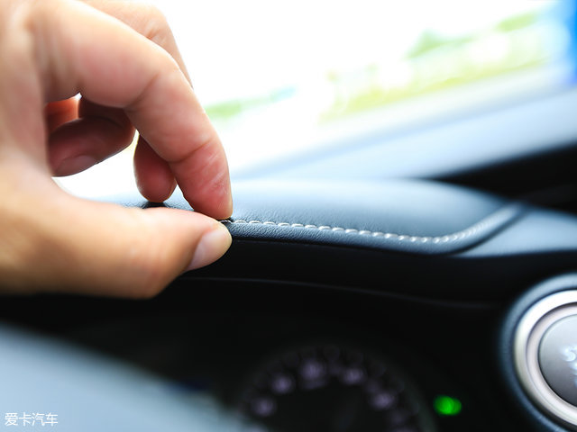 外观运动内饰科技感强雷克萨斯nx,新款雷克萨斯颜值爆表