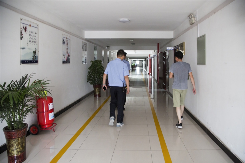 31张大图揭秘神木看守所民警的日常，不能带手机，15分钟巡视1圈