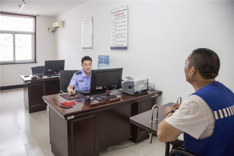 31张大图揭秘神木看守所民警的日常，不能带手机，15分钟巡视1圈