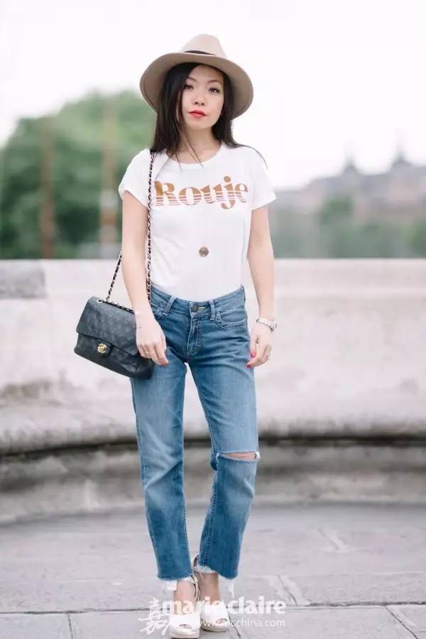 有了大幂幂的基础款女神示范，我把海量白底印花美T穿了个遍