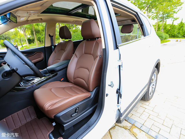 宝骏5602015手动舒适型驾驶体验,宝骏560驾驶功能键视频讲解