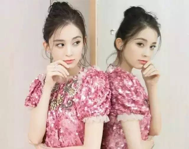 景甜赵丽颖的“炸毛丸子头”，让你减龄变少女！