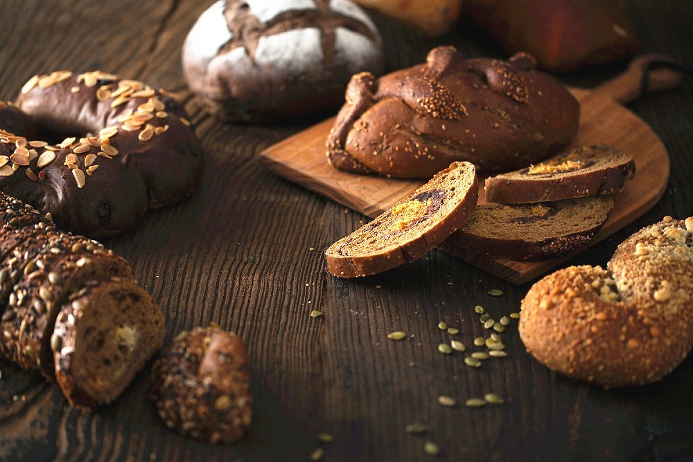 青岛排队的面包店,青岛最便宜的面包店永远都在排队