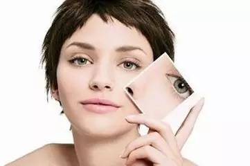 再也不担心脸上长痘痘,再也不用因为痘痘而烦恼