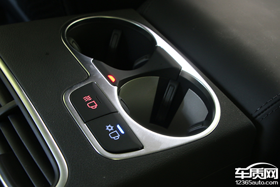 奥迪a6l尊享动感型2024款试驾,此地无垠试驾全新奥迪a6l