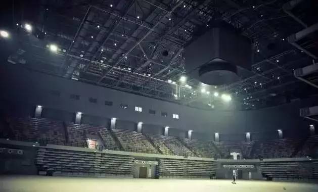 新静安体育中心空中球场,新静安体育中心体育馆