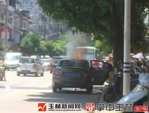 车祸父亲当场去世6岁女儿获救,父亲车祸去世母亲找外公求助后续