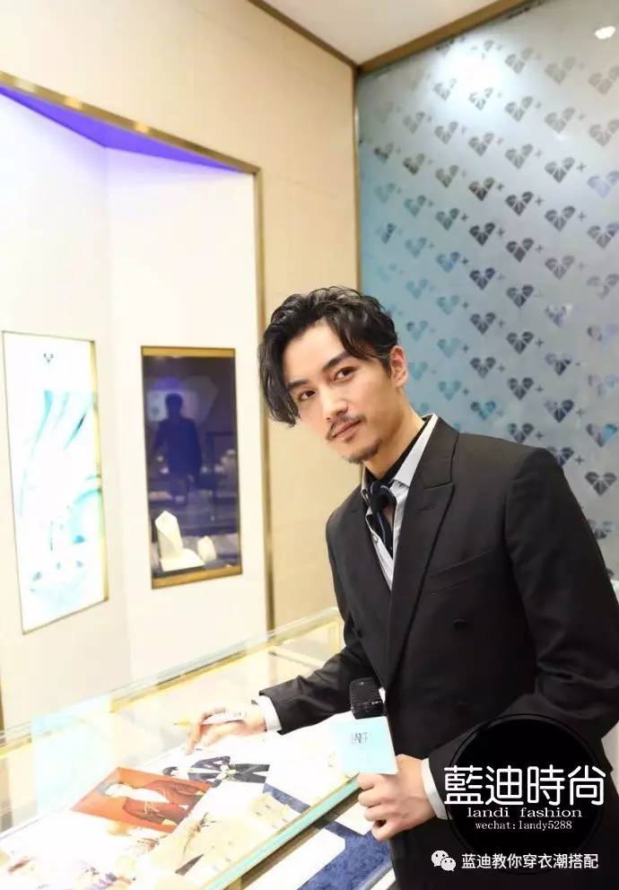 男明星白敬亭扮女装,白敬亭欧豪同框