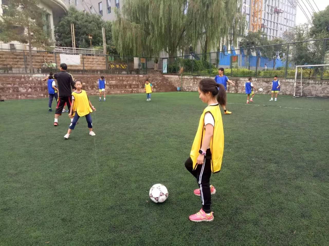 兰州足球培训班小学生,圆梦青少年足球培训