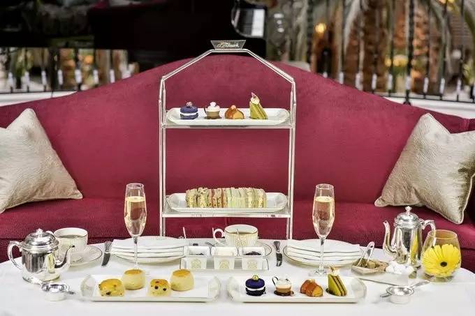 坐火车游欧洲视频,坐着火车游英国