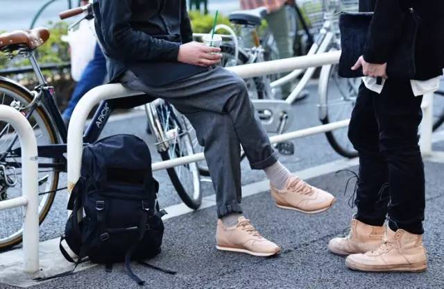 高仿日本鞋,抄袭阿迪达斯的鞋