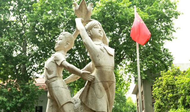 新学期学费又要上涨？南京土豪学校盘点，上不起我就看看！