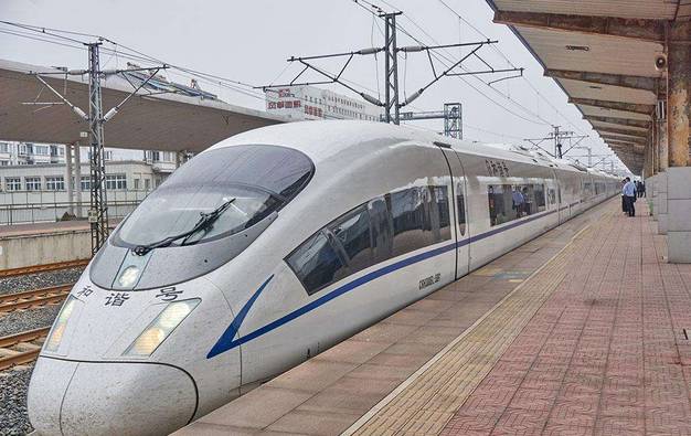 国庆黄金周火车票今天开卖！要出去浪的小伙伴，手快有手慢无！