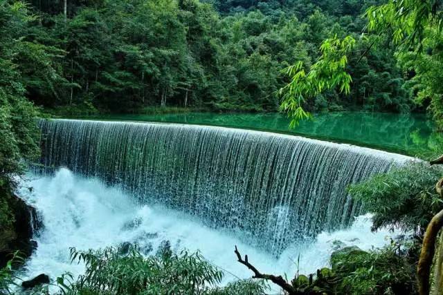 贵州风景区荔波小七孔,贵州黔南荔波佳荣镇景区