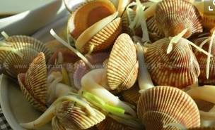 何岩的对象是谁,何岩什么时间结婚