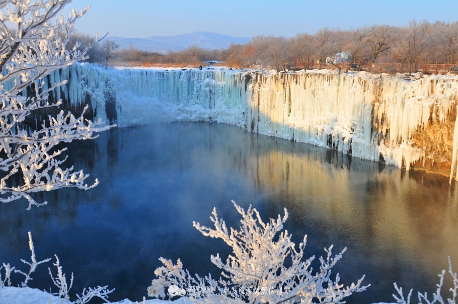 吊水楼瀑布是一道亮丽的风景线,镜泊湖吊水楼瀑布洪水