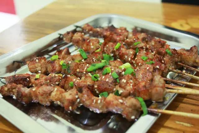 南充吃货最爱的这些公交路线，沿线美食把这条微信都撑爆了！